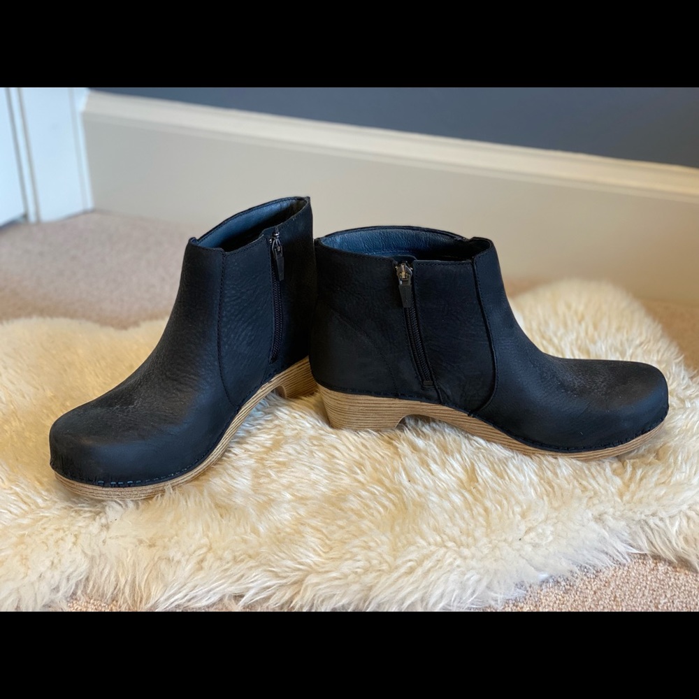 Brand new Dansko Maria booties!